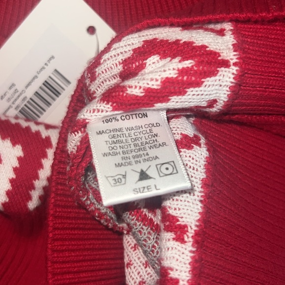 Sophie & Sam - Red and Gray Men's Sweater - Picture 7 of 7